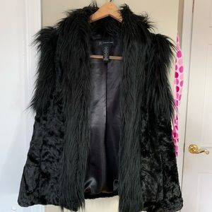 Fur vest. (Faux)